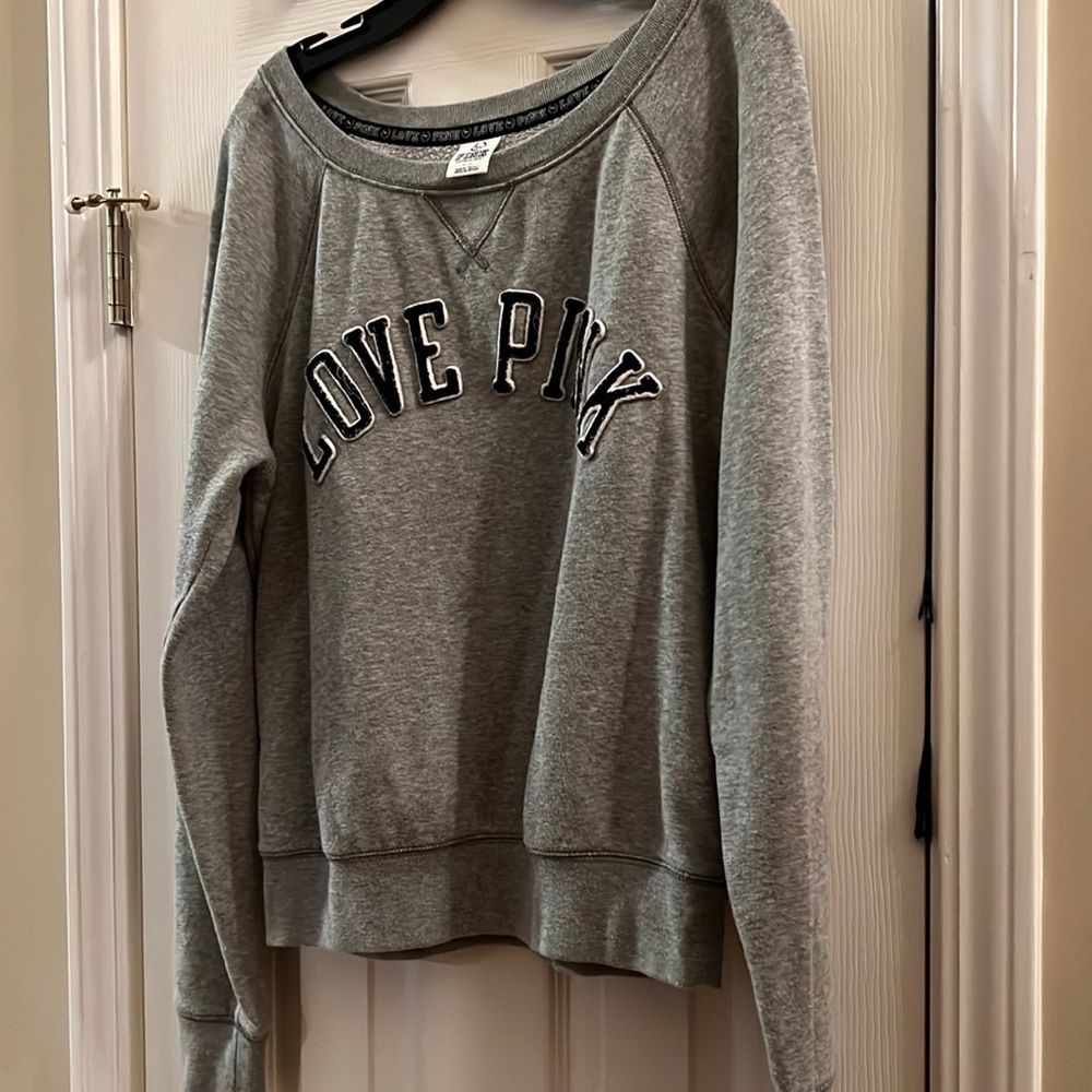 Only wore a couple of times and in great condition.
